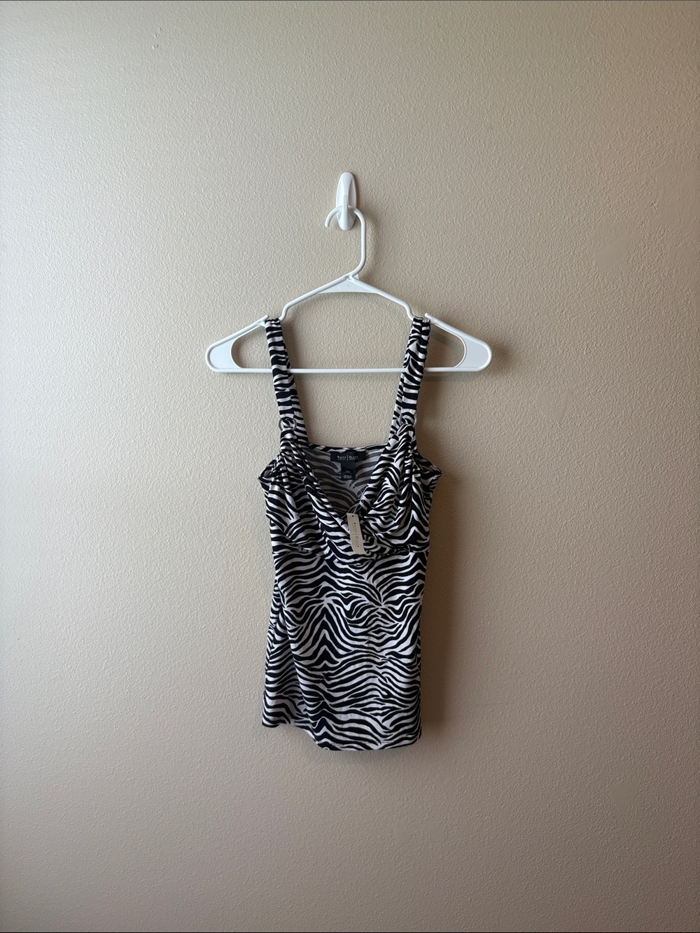 ✨NWT~WHBM Zebra 🦓 Tank✨